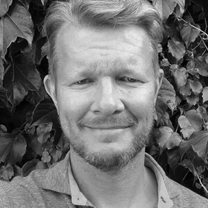 Simon Beckett - Financial Markets